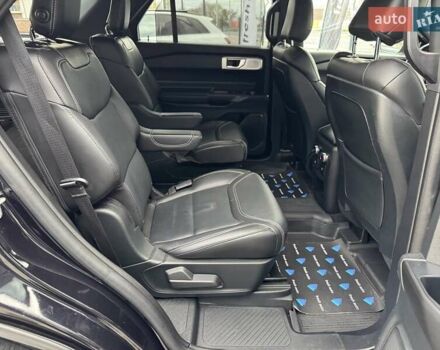 Черный Форд Эксплорер, объемом двигателя 3 л и пробегом 87 тыс. км за 35500 $, фото 36 на Automoto.ua