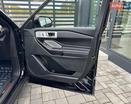 Черный Форд Эксплорер, объемом двигателя 3 л и пробегом 87 тыс. км за 35500 $, фото 37 на Automoto.ua