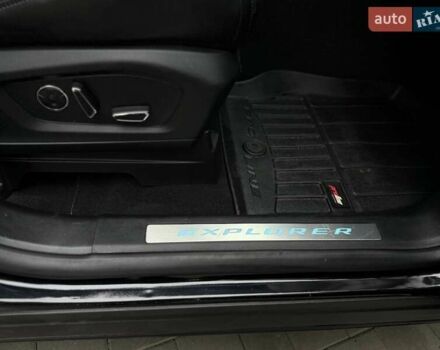 Чорний Форд Експлорер, об'ємом двигуна 3 л та пробігом 90 тис. км за 26600 $, фото 50 на Automoto.ua