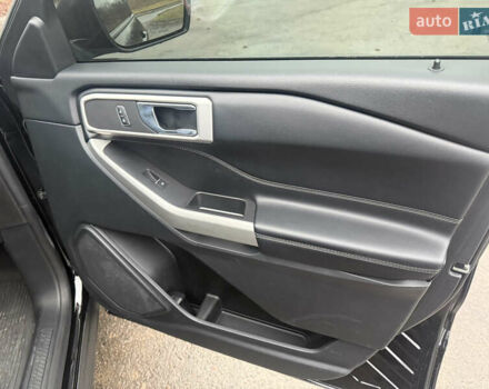 Черный Форд Эксплорер, объемом двигателя 2.26 л и пробегом 125 тыс. км за 23700 $, фото 39 на Automoto.ua