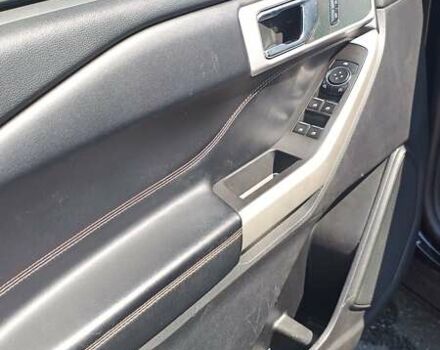 Черный Форд Эксплорер, объемом двигателя 2.26 л и пробегом 141 тыс. км за 30000 $, фото 19 на Automoto.ua