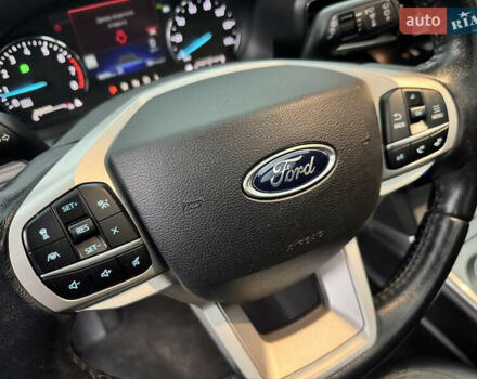 Чорний Форд Експлорер, об'ємом двигуна 2.26 л та пробігом 109 тис. км за 31300 $, фото 17 на Automoto.ua