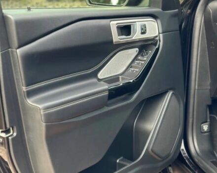 Черный Форд Эксплорер, объемом двигателя 3 л и пробегом 68 тыс. км за 17900 $, фото 7 на Automoto.ua