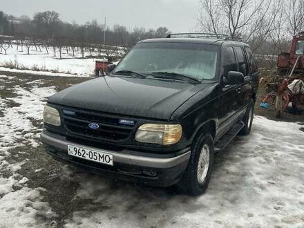 Черный Форд Эксплорер, объемом двигателя 4 л и пробегом 156 тыс. км за 3500 $, фото 1 на Automoto.ua