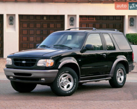 Черный Форд Эксплорер, объемом двигателя 4 л и пробегом 224 тыс. км за 2500 $, фото 1 на Automoto.ua