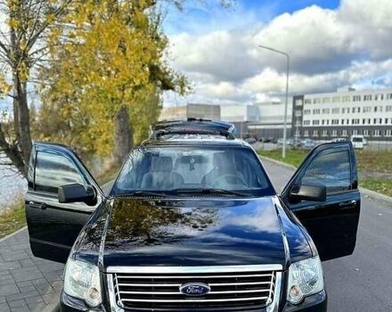 Черный Форд Эксплорер, объемом двигателя 4 л и пробегом 202 тыс. км за 9300 $, фото 1 на Automoto.ua