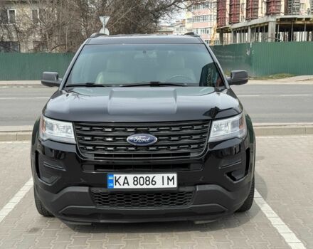 Черный Форд Эксплорер, объемом двигателя 3.5 л и пробегом 278 тыс. км за 15999 $, фото 1 на Automoto.ua