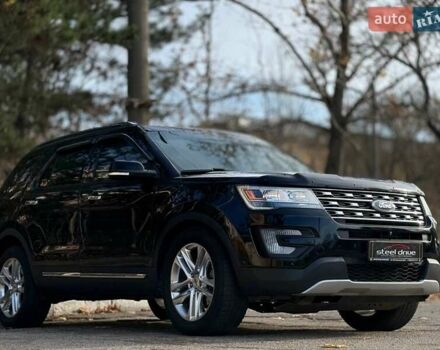 Черный Форд Эксплорер, объемом двигателя 3.5 л и пробегом 208 тыс. км за 21499 $, фото 1 на Automoto.ua