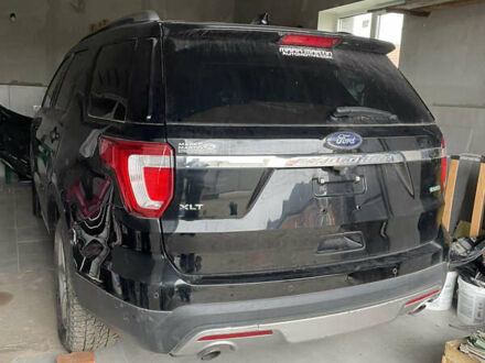 Черный Форд Эксплорер, объемом двигателя 2.3 л и пробегом 96 тыс. км за 13500 $, фото 1 на Automoto.ua