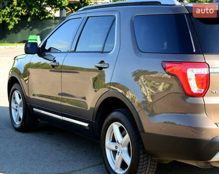 Коричневый Форд Эксплорер, объемом двигателя 3.5 л и пробегом 152 тыс. км за 16000 $, фото 10 на Automoto.ua