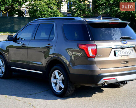 Коричневый Форд Эксплорер, объемом двигателя 3.5 л и пробегом 152 тыс. км за 16000 $, фото 11 на Automoto.ua