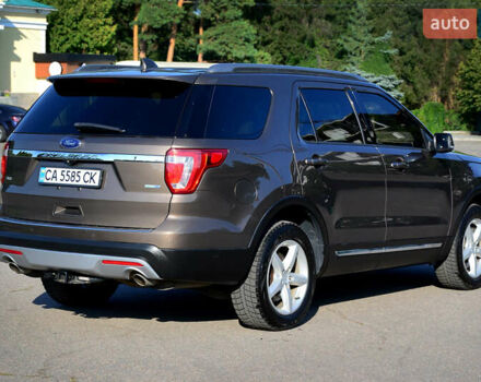 Коричневый Форд Эксплорер, объемом двигателя 3.5 л и пробегом 152 тыс. км за 16000 $, фото 5 на Automoto.ua