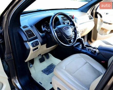 Коричневый Форд Эксплорер, объемом двигателя 3.5 л и пробегом 152 тыс. км за 16000 $, фото 23 на Automoto.ua