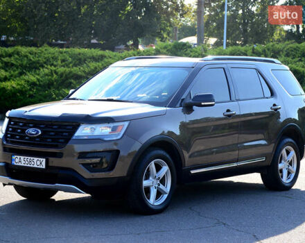 Коричневый Форд Эксплорер, объемом двигателя 3.5 л и пробегом 152 тыс. км за 16000 $, фото 6 на Automoto.ua