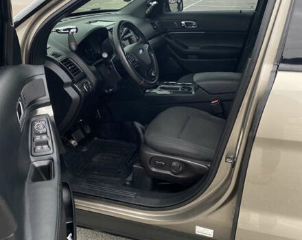 Форд Эксплорер 2017 в Киеве на Automoto.ua Коричневый Форд Эксплорер, объемом двигателя 3.7 л и пробегом 217 тыс. км за 21600 $, фото 39 на Automoto.ua