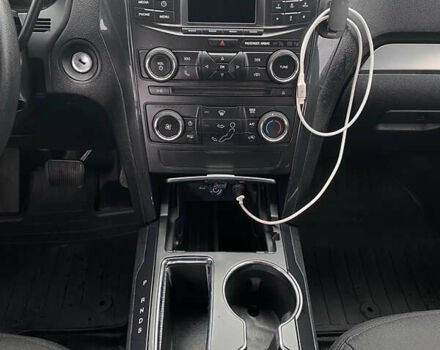 Форд Эксплорер 2017 в Киеве на Automoto.ua Коричневый Форд Эксплорер, объемом двигателя 3.7 л и пробегом 217 тыс. км за 21600 $, фото 37 на Automoto.ua