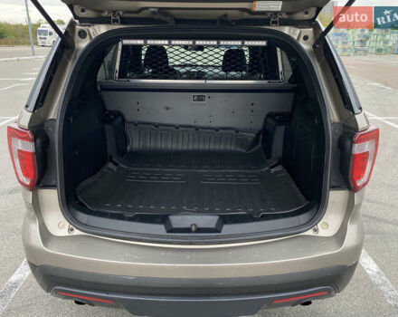 Форд Эксплорер 2017 в Киеве на Automoto.ua Коричневый Форд Эксплорер, объемом двигателя 3.7 л и пробегом 217 тыс. км за 21600 $, фото 20 на Automoto.ua