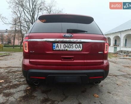 Красный Форд Эксплорер, объемом двигателя 3.5 л и пробегом 300 тыс. км за 14000 $, фото 4 на Automoto.ua