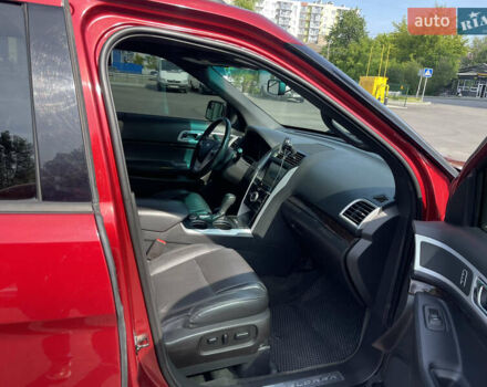 Красный Форд Эксплорер, объемом двигателя 3.5 л и пробегом 284 тыс. км за 14900 $, фото 14 на Automoto.ua