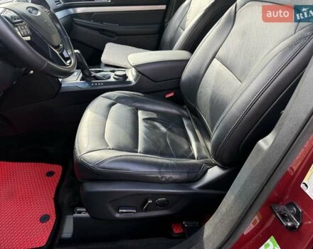 Красный Форд Эксплорер, объемом двигателя 3.5 л и пробегом 149 тыс. км за 15800 $, фото 23 на Automoto.ua