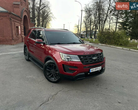 Красный Форд Эксплорер, объемом двигателя 3.5 л и пробегом 227 тыс. км за 16300 $, фото 3 на Automoto.ua