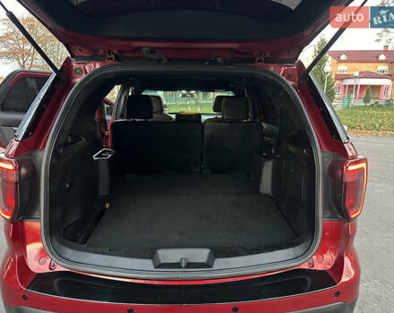 Красный Форд Эксплорер, объемом двигателя 3.5 л и пробегом 227 тыс. км за 16300 $, фото 32 на Automoto.ua