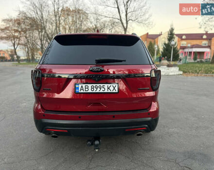 Красный Форд Эксплорер, объемом двигателя 3.5 л и пробегом 227 тыс. км за 16300 $, фото 6 на Automoto.ua