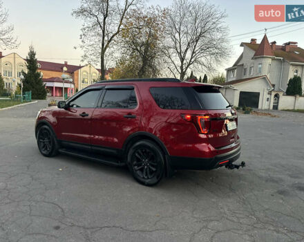 Красный Форд Эксплорер, объемом двигателя 3.5 л и пробегом 227 тыс. км за 16300 $, фото 25 на Automoto.ua