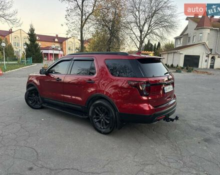 Красный Форд Эксплорер, объемом двигателя 3.5 л и пробегом 227 тыс. км за 16300 $, фото 11 на Automoto.ua