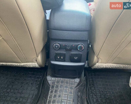 Червоний Форд Експлорер, об'ємом двигуна 3.5 л та пробігом 140 тис. км за 19999 $, фото 14 на Automoto.ua