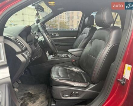 Красный Форд Эксплорер, объемом двигателя 3.5 л и пробегом 143 тыс. км за 17990 $, фото 8 на Automoto.ua