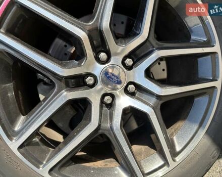 Красный Форд Эксплорер, объемом двигателя 3.5 л и пробегом 143 тыс. км за 22000 $, фото 21 на Automoto.ua