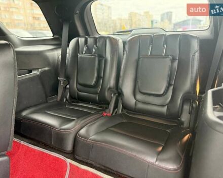 Красный Форд Эксплорер, объемом двигателя 3.5 л и пробегом 143 тыс. км за 17990 $, фото 10 на Automoto.ua