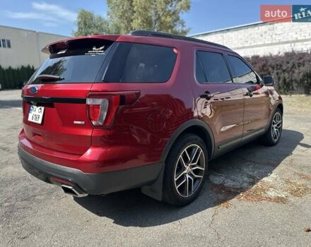 Красный Форд Эксплорер, объемом двигателя 3.5 л и пробегом 143 тыс. км за 22000 $, фото 3 на Automoto.ua