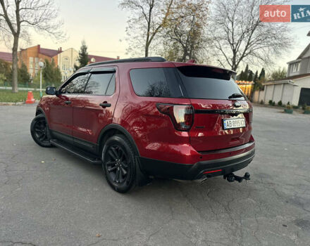 Красный Форд Эксплорер, объемом двигателя 3.5 л и пробегом 227 тыс. км за 16300 $, фото 9 на Automoto.ua