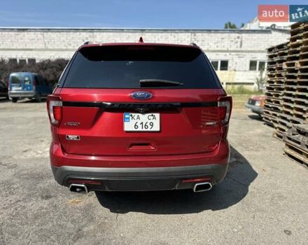 Красный Форд Эксплорер, объемом двигателя 3.5 л и пробегом 143 тыс. км за 22000 $, фото 4 на Automoto.ua