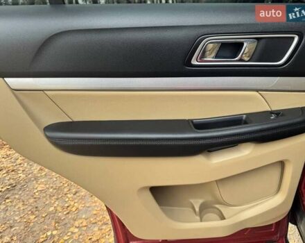 Красный Форд Эксплорер, объемом двигателя 3.5 л и пробегом 136 тыс. км за 19500 $, фото 36 на Automoto.ua