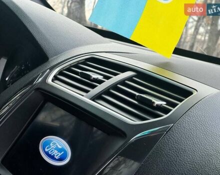 Красный Форд Эксплорер, объемом двигателя 3.5 л и пробегом 136 тыс. км за 19500 $, фото 61 на Automoto.ua