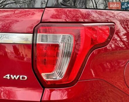 Красный Форд Эксплорер, объемом двигателя 3.5 л и пробегом 136 тыс. км за 19500 $, фото 14 на Automoto.ua