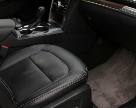 Форд Эксплорер 2018 в Кременце на Automoto.ua Красный Форд Эксплорер, объемом двигателя 3.5 л и пробегом 119 тыс. км за 26800 $, фото 16 на Automoto.ua