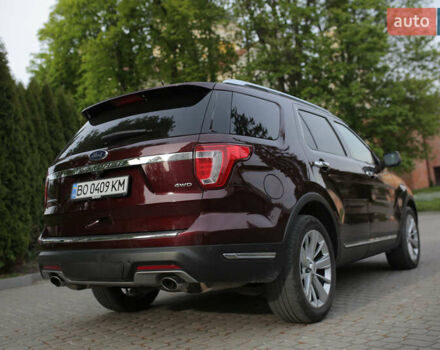Форд Эксплорер 2018 в Кременце на Automoto.ua Красный Форд Эксплорер, объемом двигателя 3.5 л и пробегом 119 тыс. км за 26800 $, фото 5 на Automoto.ua