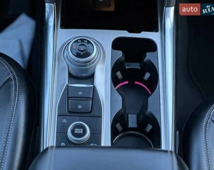 Форд Експлорер 2021 у Луцьку на Automoto.ua Червоний Форд Експлорер, об'ємом двигуна 2.26 л та пробігом 158 тис. км за 24000 $, фото 27 на Automoto.ua