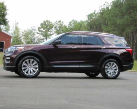 Красный Форд Эксплорер, объемом двигателя 2.3 л и пробегом 15 тыс. км за 16900 $, фото 2 на Automoto.ua