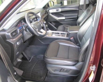 Красный Форд Эксплорер, объемом двигателя 2.3 л и пробегом 15 тыс. км за 16900 $, фото 8 на Automoto.ua