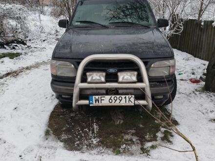 Красный Форд Эксплорер, объемом двигателя 5 л и пробегом 1 тыс. км за 2100 $, фото 1 на Automoto.ua