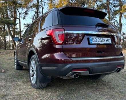 Красный Форд Эксплорер, объемом двигателя 3.5 л и пробегом 122 тыс. км за 22800 $, фото 1 на Automoto.ua