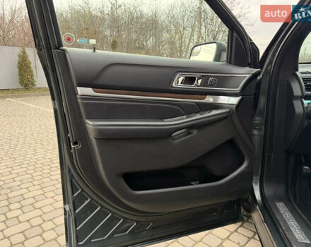 Форд Эксплорер, объемом двигателя 3.5 л и пробегом 170 тыс. км за 22800 $, фото 51 на Automoto.ua