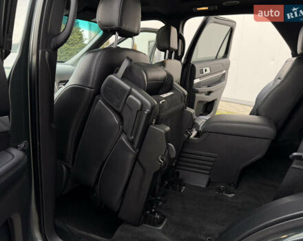 Форд Эксплорер, объемом двигателя 3.5 л и пробегом 170 тыс. км за 22800 $, фото 42 на Automoto.ua