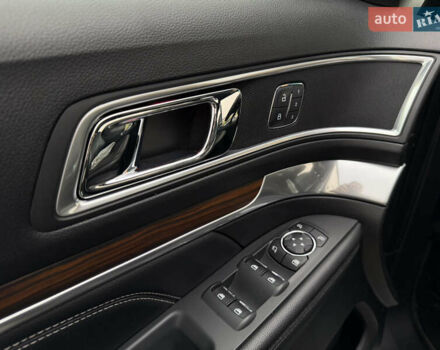 Форд Эксплорер, объемом двигателя 3.5 л и пробегом 170 тыс. км за 22800 $, фото 52 на Automoto.ua