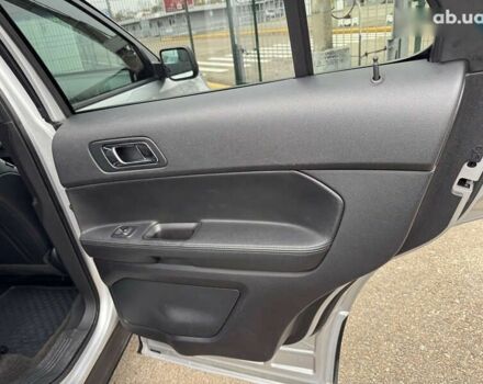 Форд Эксплорер, объемом двигателя 3.7 л и пробегом 272 тыс. км за 17990 $, фото 25 на Automoto.ua